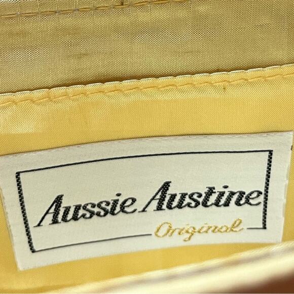 Aussie Austine Original Yellow Half Moon Crystal, Bead, and Shell Bag w/ Chain - Picture 5 of 8